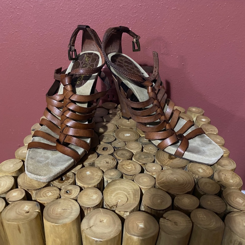 Brown wedges